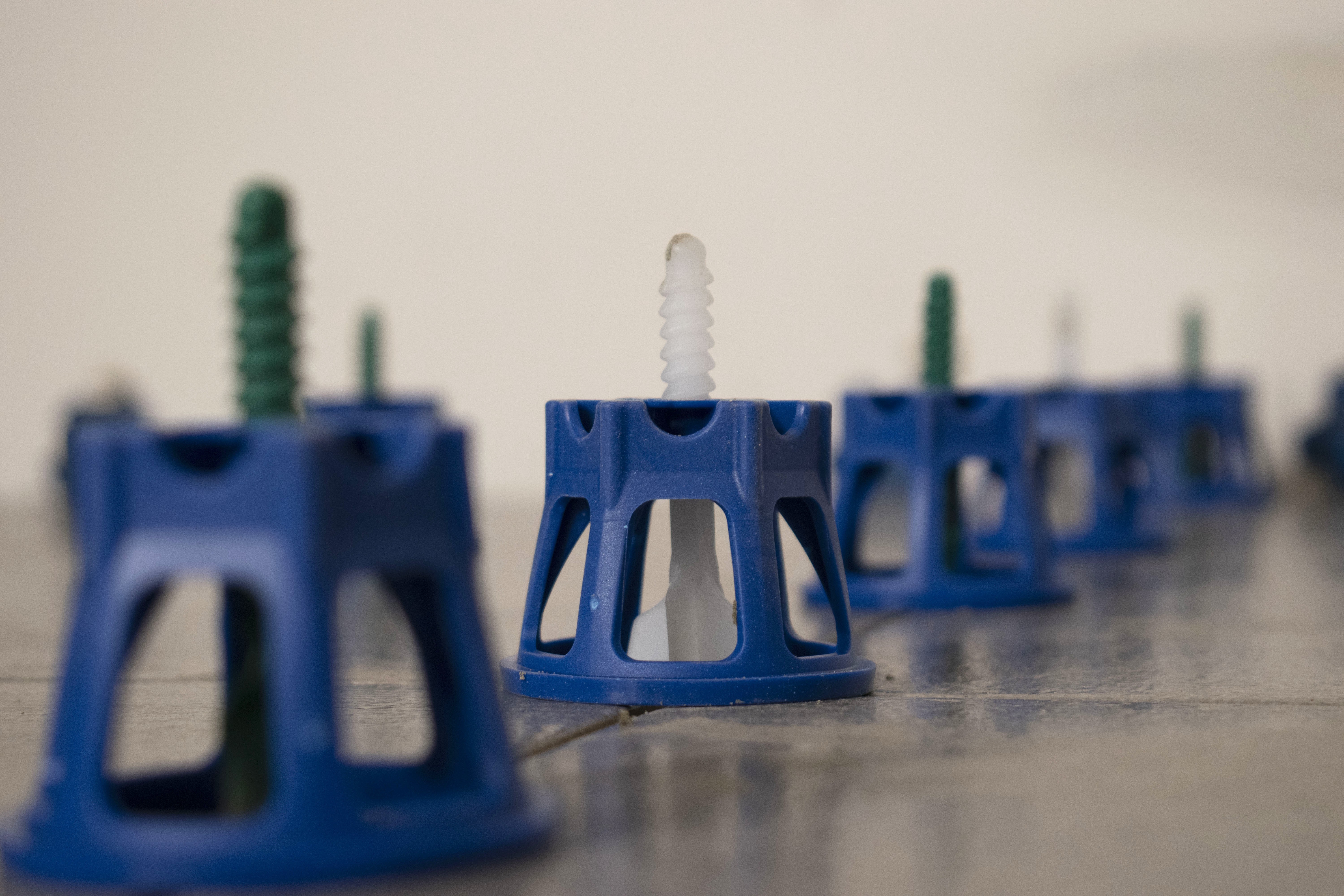 Screw-Nivelo Zughaube