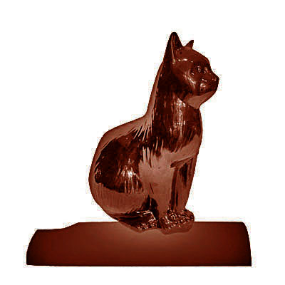 Dachkatze sitzend