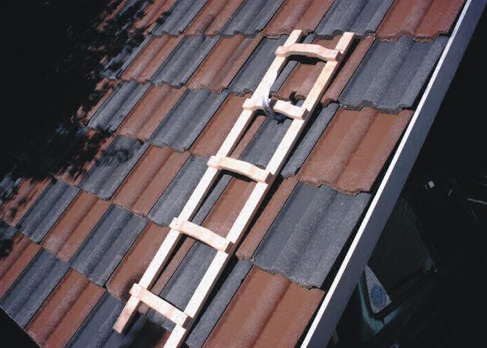 Holz-Dachleiter