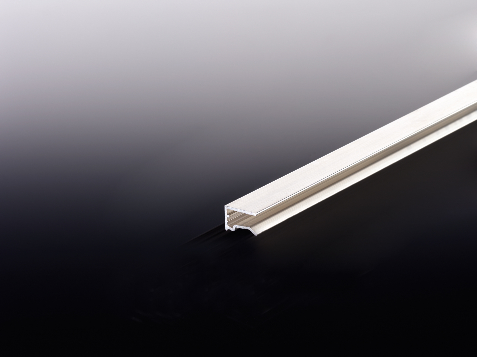 Alu Abschlußprofil U6