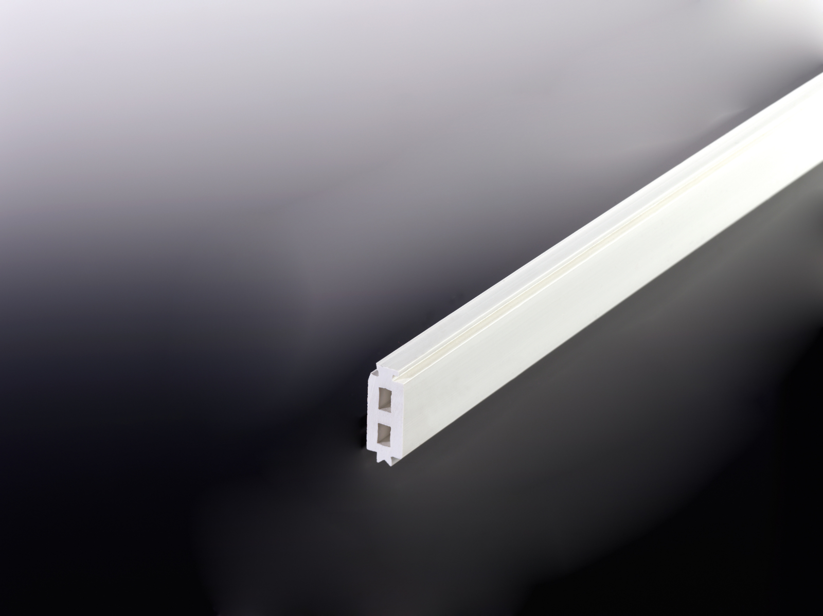 Distanzleiste grau 16mm